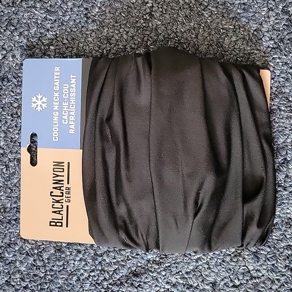 A1 😍 New Black Canyon Gear Cooling Neck Gaiter/ Fackmask 😍 - Picture 2 of 7